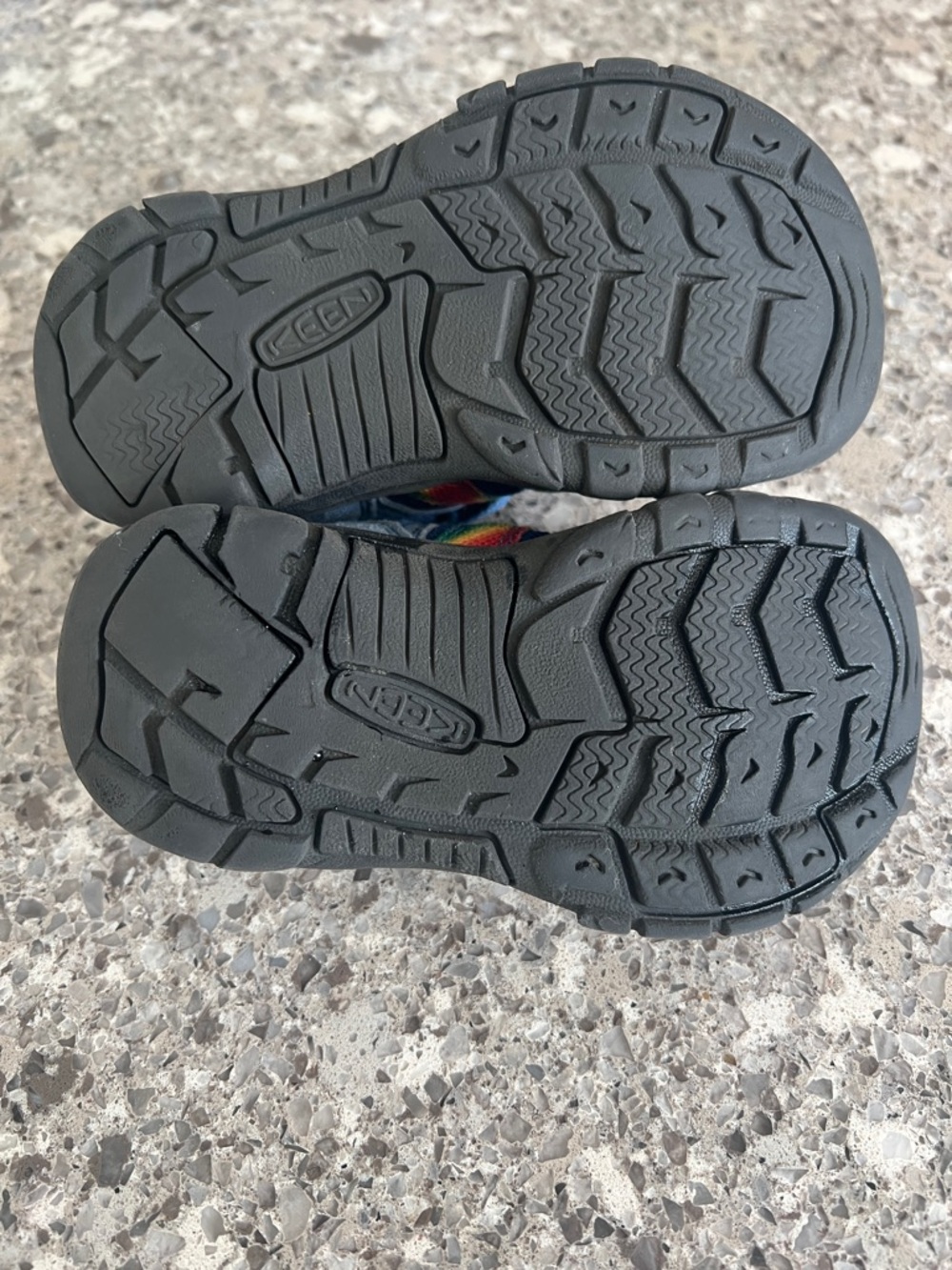 KEEN Kids 10T Navy Blue Shoes with Rainbow Straps - Picture 6 of 7